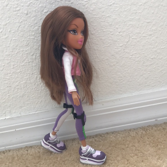 Bratz Doll MGA, 2015. “Sasha, taking part in the Olympic athletics field”. - Picture 4 of 8